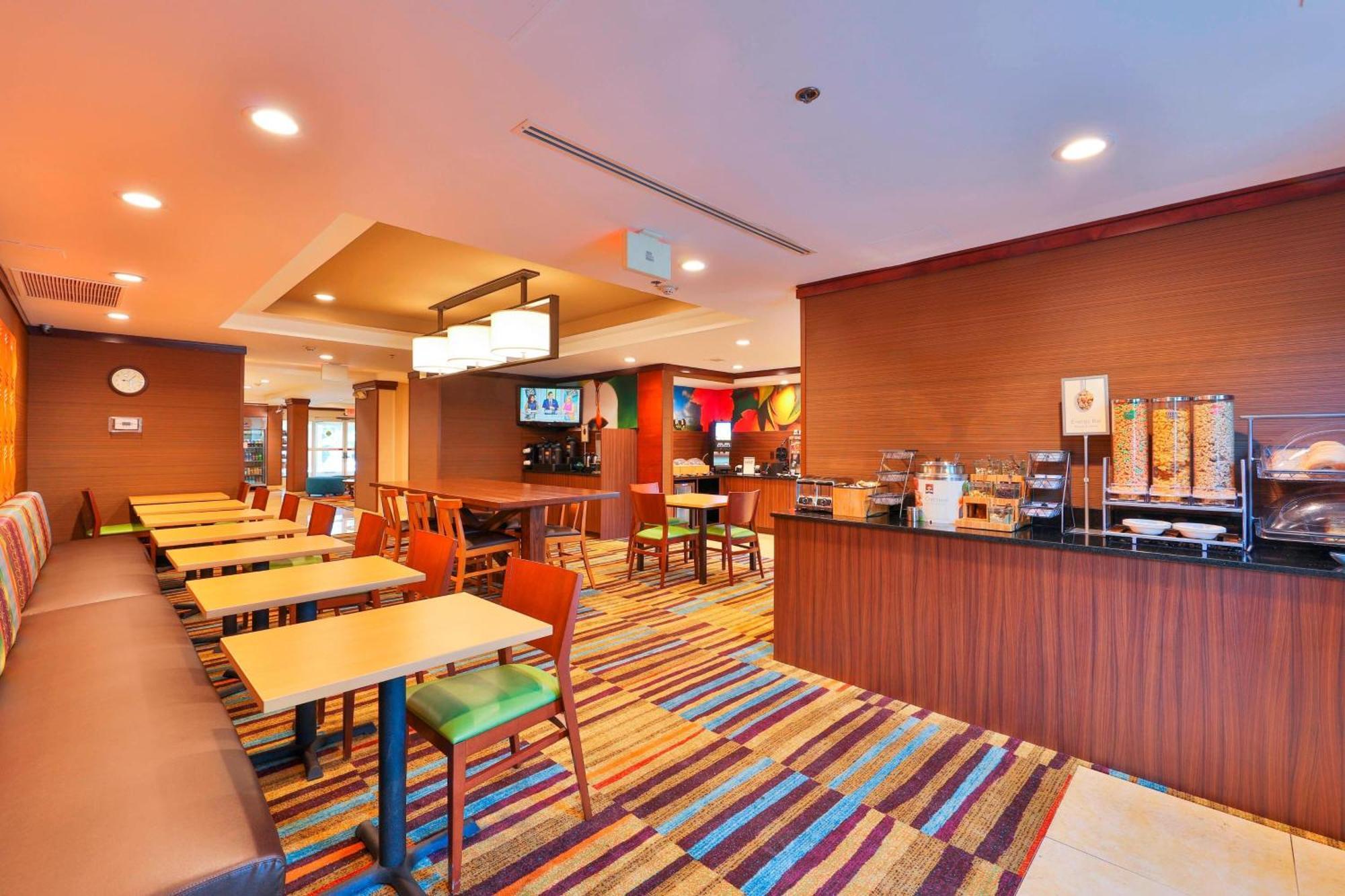 Fairfield Inn By Marriott Lexington Park Patuxent River Naval Air Station Extérieur photo